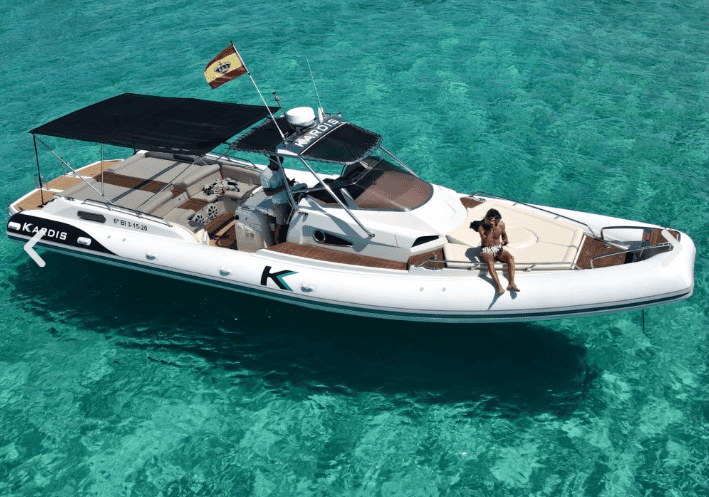 Semirrígida privada 12,8m Ibiza